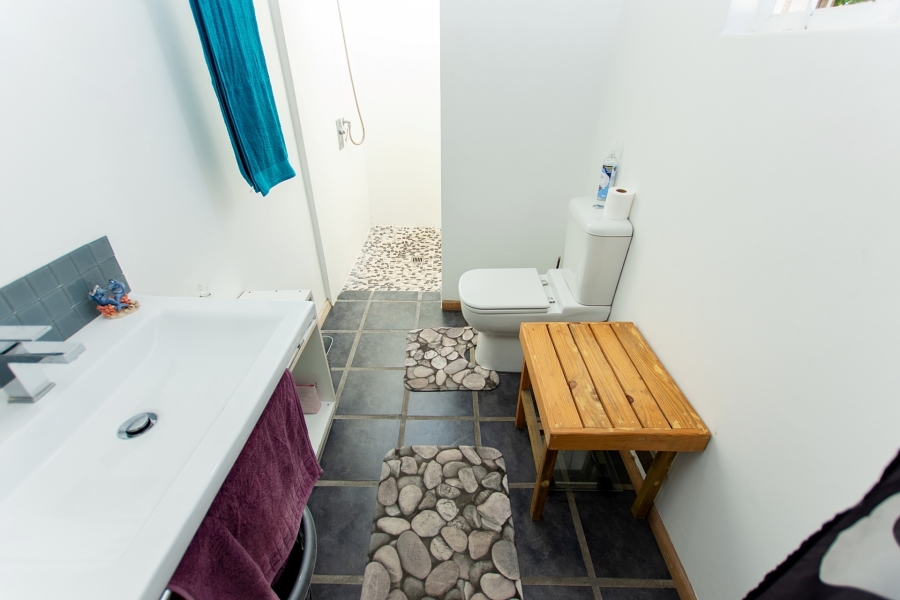 To Let 2 Bedroom Property for Rent in Velddrif Western Cape